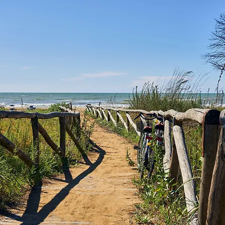 Lägenhet Wonderful Seafront In Bibione